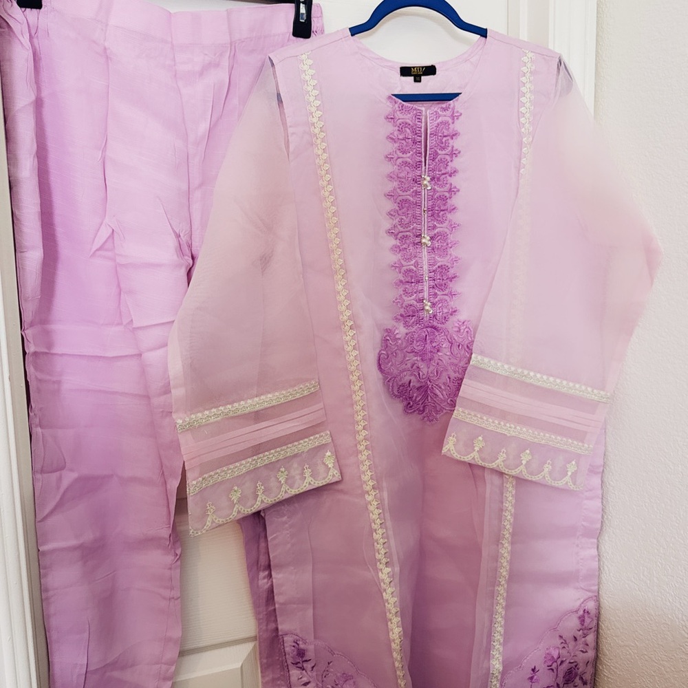 Lavender Embroidered Two-Piece Ethnic Set